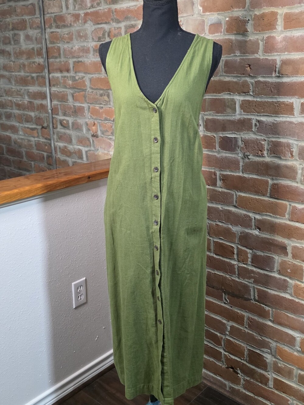Old Navy Olive Green Button-Front Sleeveless Maxi Dress